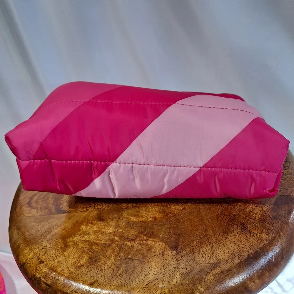 Estee Lauder Pink Puffy Padded Zippered Cosmetic Bag